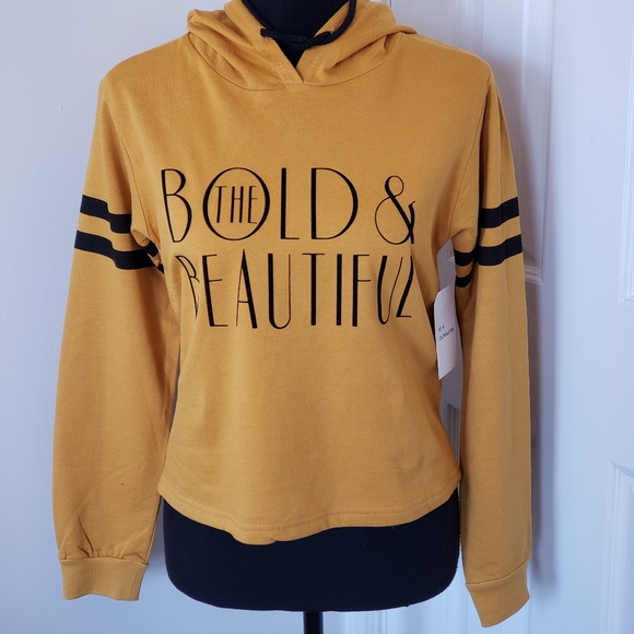 LOV Boutique. The Bold & Beautiful Crop Hoodie - Picture 7 of 8